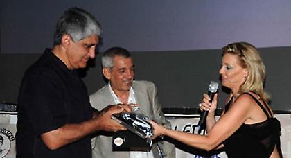 Η... συστατική επιστολή για τον δράκο