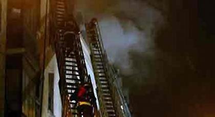 Ένας νεκρός από πυρκαγιά σε ξενοδοχείο στο Παρίσι