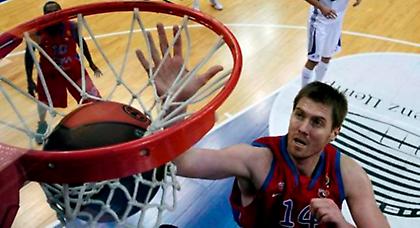 Εγκαταλείπει τα παρκέ ο Σαβρασένκο