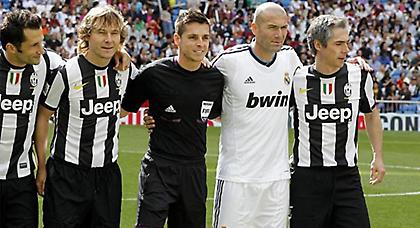 Θρύλοι εδώ, θρύλοι κι εκεί! (video)