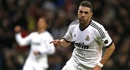 Στο χειρουργείο ο Μπενζεμά