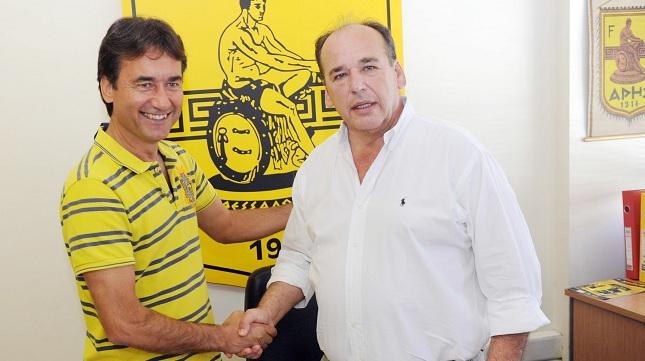 Έπιασε δουλειά ο Χατζηνικολάου