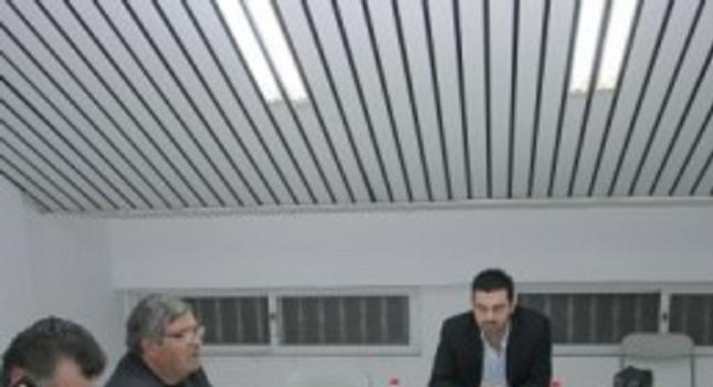 Σε πρώτο πλάνο γήπεδο και διαρκείας…