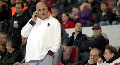 «Θα μπορούσαν να ρωτήσουν την ΕΠΟ»