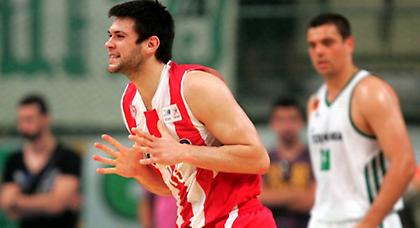 Παπανικολάου: «Νιώθω ντροπή για αυτό που αντικρίζουμε»