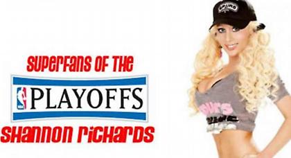 Η πιο σέξι φίλαθλος των Σπερς (Pics)