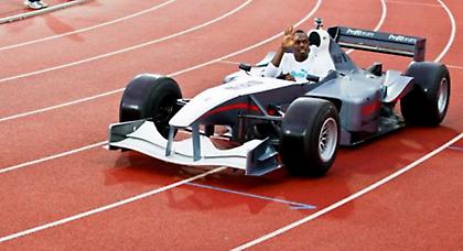 Πιο γρήγορος και από μονοθέσιο ο Μπολτ!