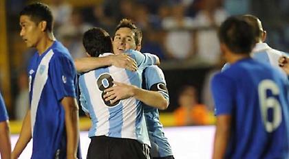 Ξεπέρασε τον Μαραντόνα ο Μέσι (video)