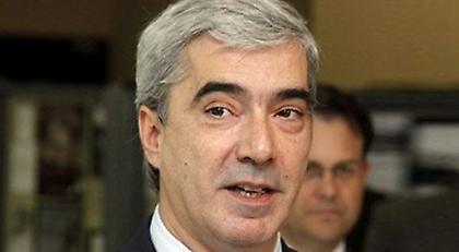 «Δεν θα πέσει η κυβέρνηση για την ΕΡΤ»