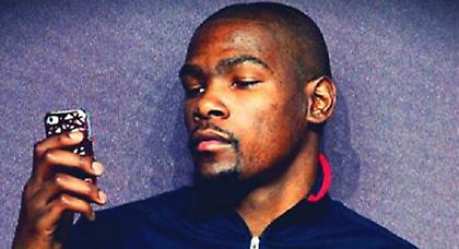 Χάκαραν το λογαριασμό του Ντουράντ (pics)