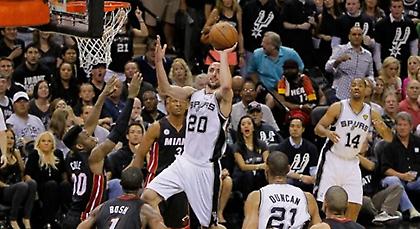 Μία νίκη από το πέμπτο οι Σπερς!