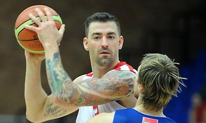 Ανανέωσε με Νίμπουρκ ο Ράντσικ