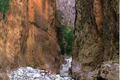 Γιγαντιαία επιχείρηση διάσωσης στο φαράγγι της Αγ. Ειρήνης