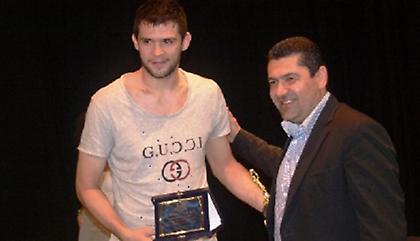 Η «πατρίδα» τίμησε τον Παπανικολάου