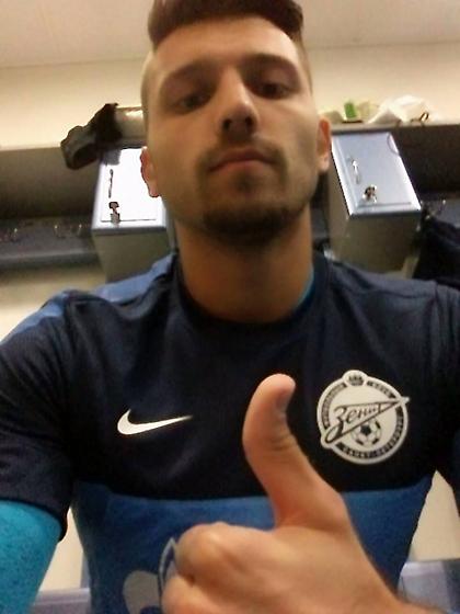 Ο Λοντίγκιν με τη φανέλα της Ζενίτ