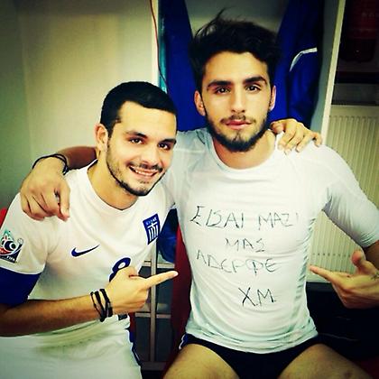 Το μπλουζάκι του Καπίνο για τον Μαυρία!
