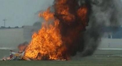 Βίντεο: Δύο νεκροί από πτώση αεροπλάνου στο Οχάιο