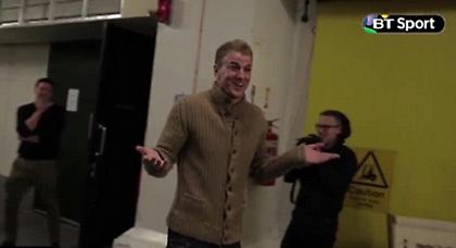 Σας κάνει πλάκα ο Χαρτ (video)