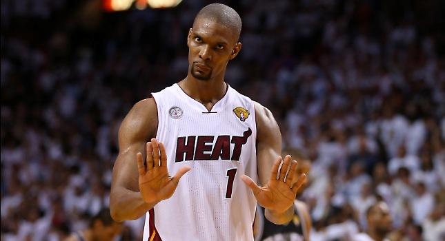 Η μάχη για τον Μπος τελείωσε μόνο στο… παρκέ