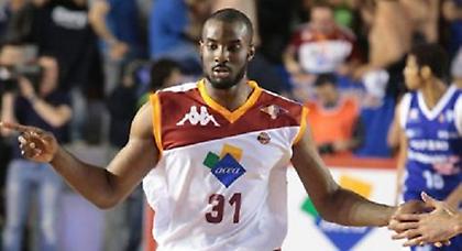 Εξετάζουν Λαβάλ οι «αιώνιοι»