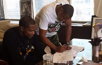 Συνεργασία Ντουράντ με Jay-Z