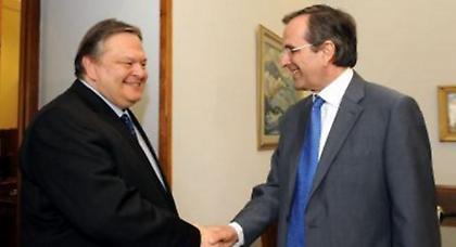 Βενιζέλος: Στο πλευρό του Σαμαρά