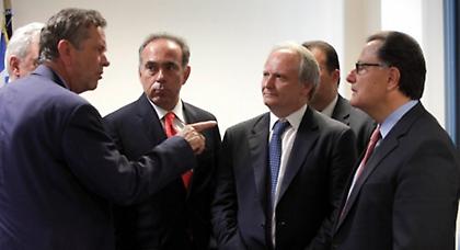 Παρέδωσε σε Ανδριανό με… αιχμές ο Ιωαννίδης