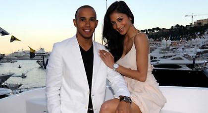 Ετοιμάζεται για… κουλούρα ο Χάμιλτον