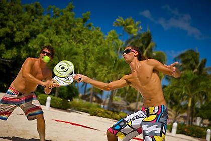 Λόγια σταράτα, vol.XVII: Ανώνυμος ρακετίαρ