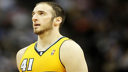 Στους Γκρίζλις ο Κουφός