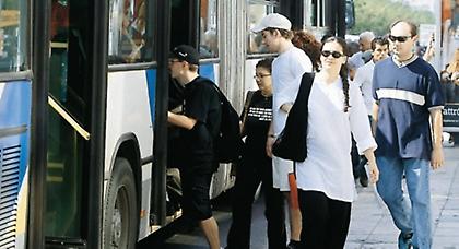 «Πόρτα» στους τσαμπατζήδες