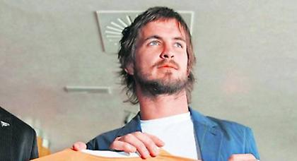 Γελάει ο πλανήτης, επιστρέφει ο Κοστάντσο!