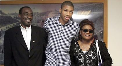 «Γιάννη, να τους τρελάνεις με τα καρφώματά σου»