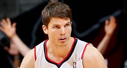 Ανανέωσε με Χοκς ο Κόρβερ