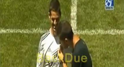 Δεν φίλησε το έμβλημα της Ρεάλ ο Ίσκο (video)