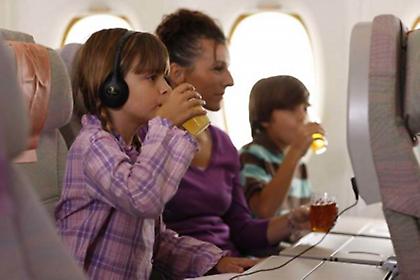 Η Emirates διασκεδάζει τους μικρούς επιβάτες της και φέτος το καλοκαίρι