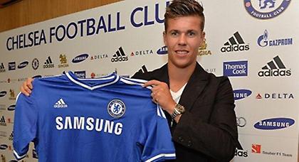 «Μπλε» ο Φαν Χίνκελ!