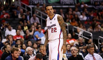 Έμεινε στους Κλίπερς ο Μπαρνς