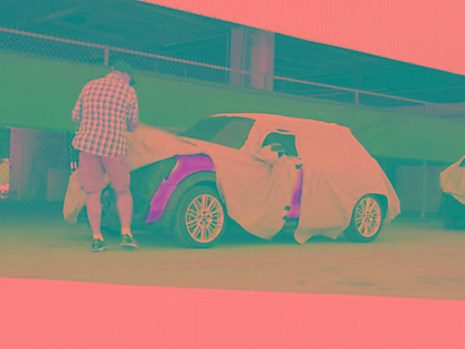 Στο στόχαστρο των... παπαράτσι το Mini