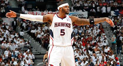 «Μπαμ» με Σμιθ οι Πίστονς!