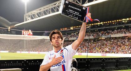 Σκέφτεται να σταματήσει ο Ζουνίνιο