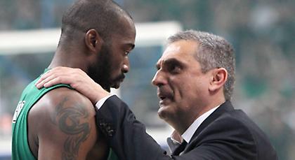 Βλέπει και διαλέγει ο Πεδουλάκης