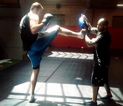 Ο Κουφός το’ ριξε στο kick-boxing