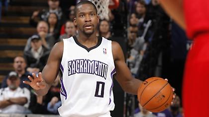 Στους Ουόριορς ο Ντάγκλας