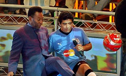 Πελέ, Μαραντόνα, Πλατινί, Ρουμενίγκε… Οι θεοί της μπάλας ήταν 11 ή 66;