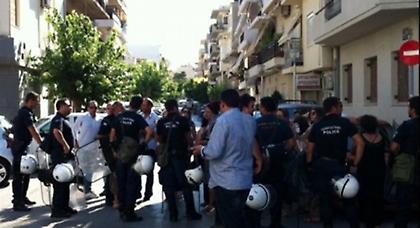 Ηράκλειο: «Φυγάδευσαν» τον Βενιζέλο λόγω των συγκεντρωμένων εκπαιδευτικών