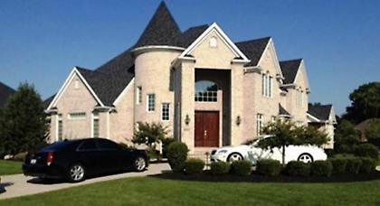 Το πουλάει το… παλάτι ο μπασκετμπολίστας