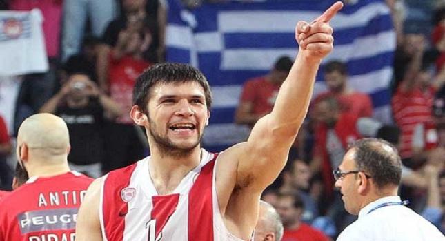 Ο Παπανικολάου και ο…ψηλός