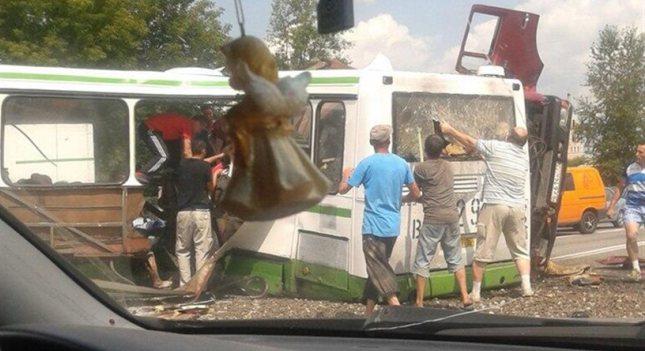 Μόσχα: Αιματηρό τροχαίο με λεωφορείο που μετέφερε παιδιά