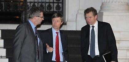 Φορολογική ασυλία σε τρόικα και Task Force